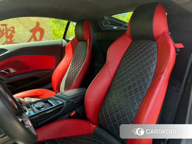 Audi R8 2023 Желтый из Китая, фото 3