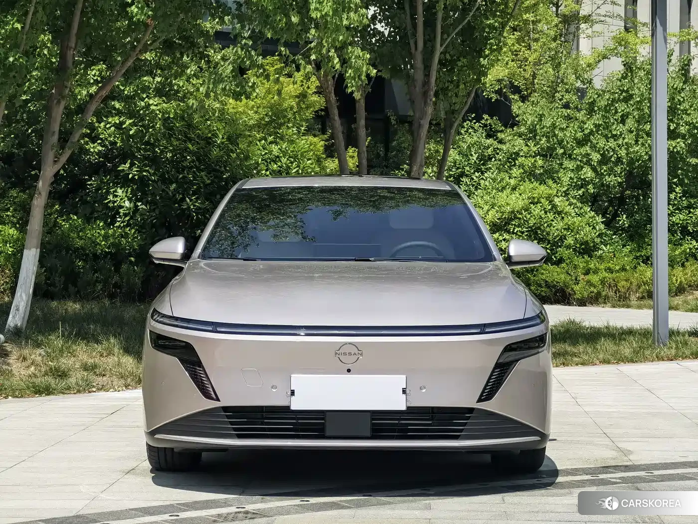 Nissan N6 id 4669250 из Китая 9