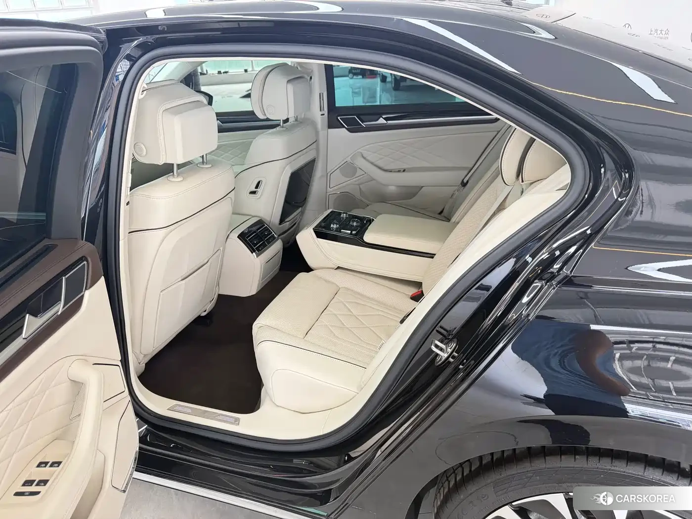 Volkswagen Phideon id 4538579 из Китая 10