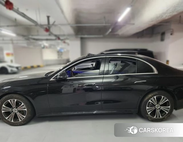 Mercedes-Benz E-Class W214 2025 Черный из Кореи, фото 3