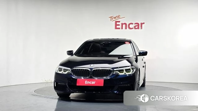 BMW 5 Series (G30) id 4855862 из Кореи 23