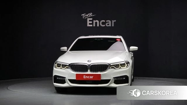 BMW 5 Series (G30) id 3829128 из Кореи 13