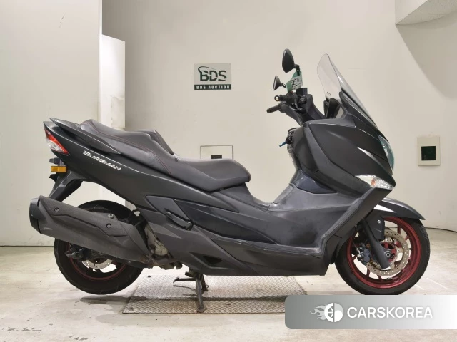 Проданный Suzuki BURGMAN 400 2019 из Японии, фото 4