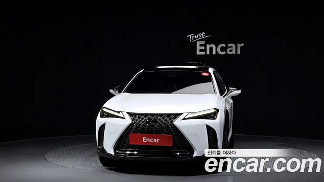 Lexus UX250h id 2837366 из Кореи 13