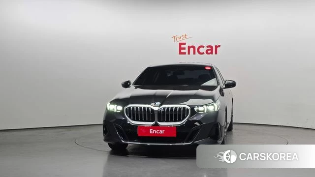 BMW 5 Series (G60) id 4307923 из Кореи 13