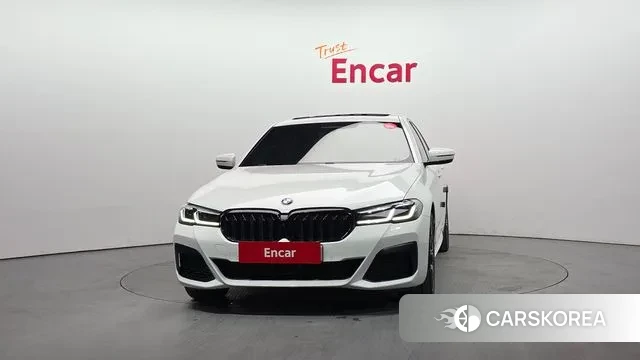 BMW 5 Series (G30) id 3459063 из Кореи 13