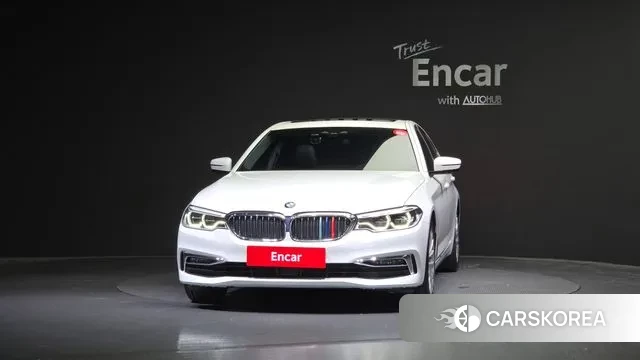 BMW 5 Series (G30) id 3050322 из Кореи 13