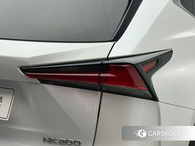 Lexus NX id 4274405 из Китая 10