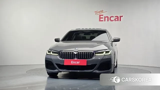 BMW 5 Series (G30) id 3509151 из Кореи 13