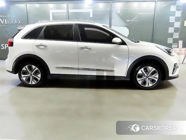 Kia Niro EV id 3920962 из Кореи 13