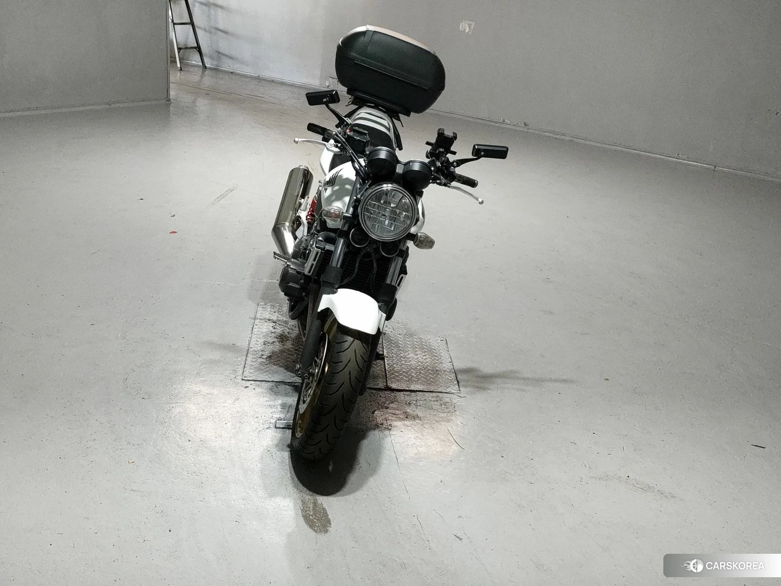Проданный Honda CB400SF 2011 из Японии, фото 2