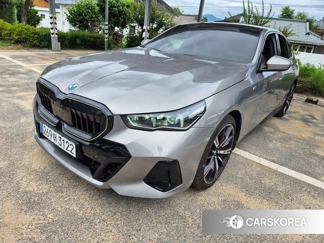 BMW 5 Series (G60) id 4499459 из Кореи 11