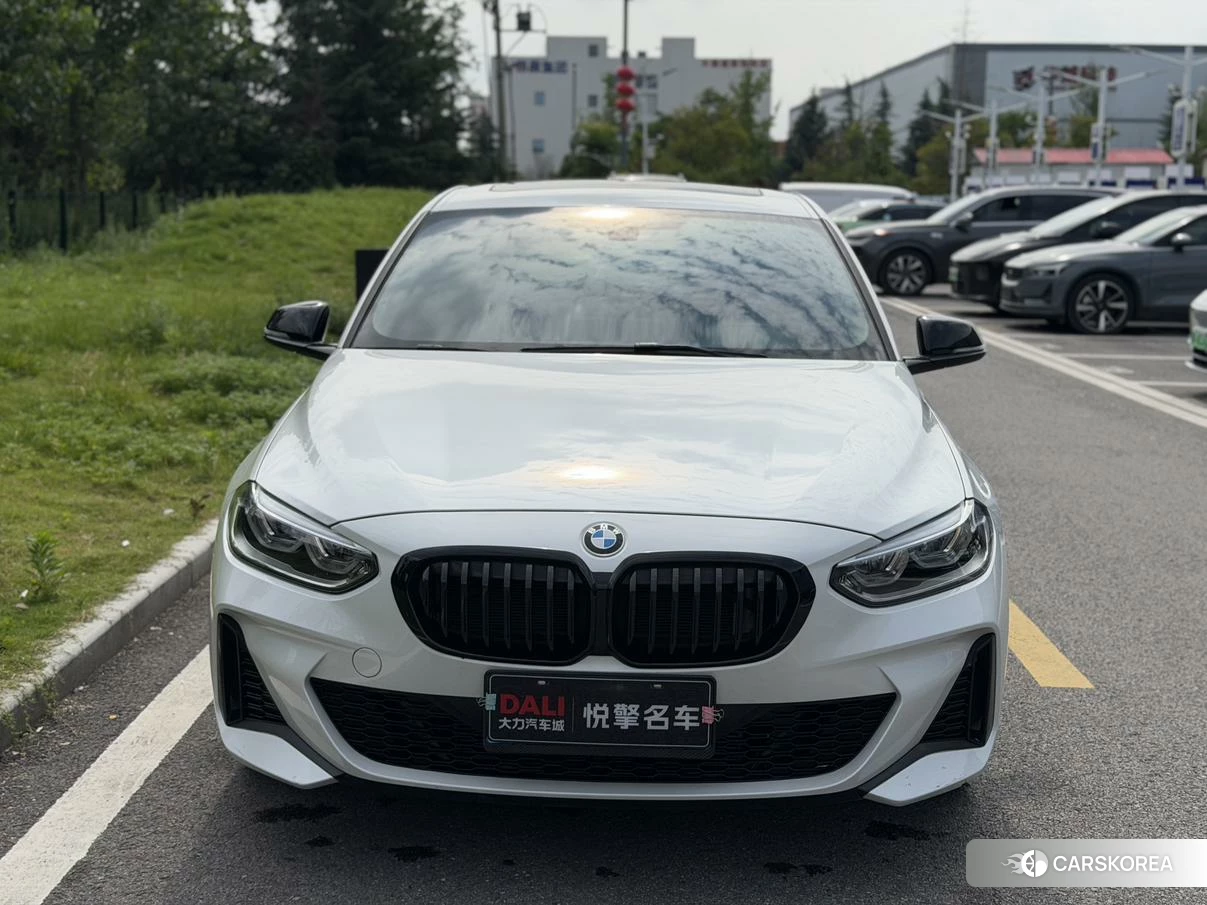 BMW 1 series 2022 Белый из Китая, фото 3