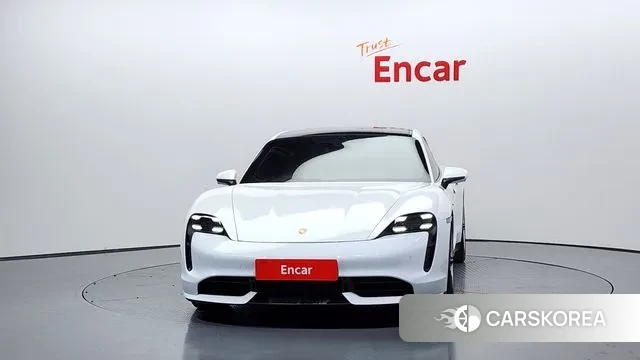 Porsche Taycan id 3671416 из Кореи 13