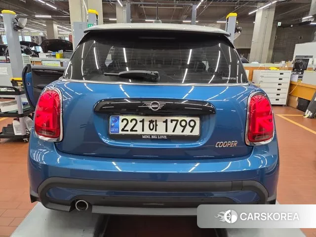 Mini Cooper 2023 Синий из Кореи, фото 3