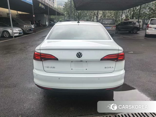 Volkswagen Bora 2022 Белый из Китая, фото 4