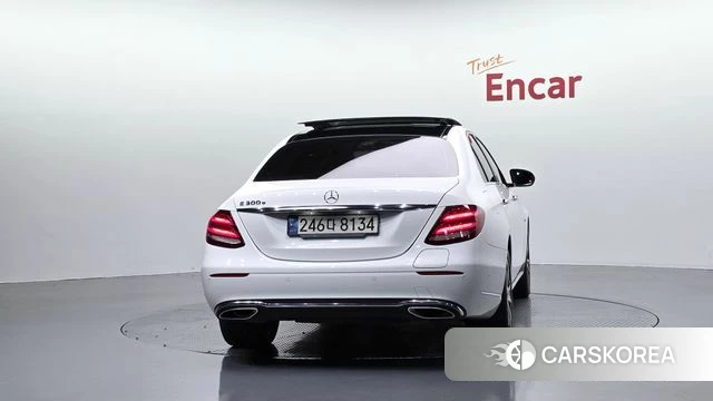 Mercedes-Benz E-Class W213 id 4683980 из Кореи 23