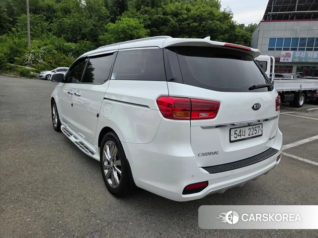 Kia The New Carnival id 4378005 из Кореи 13