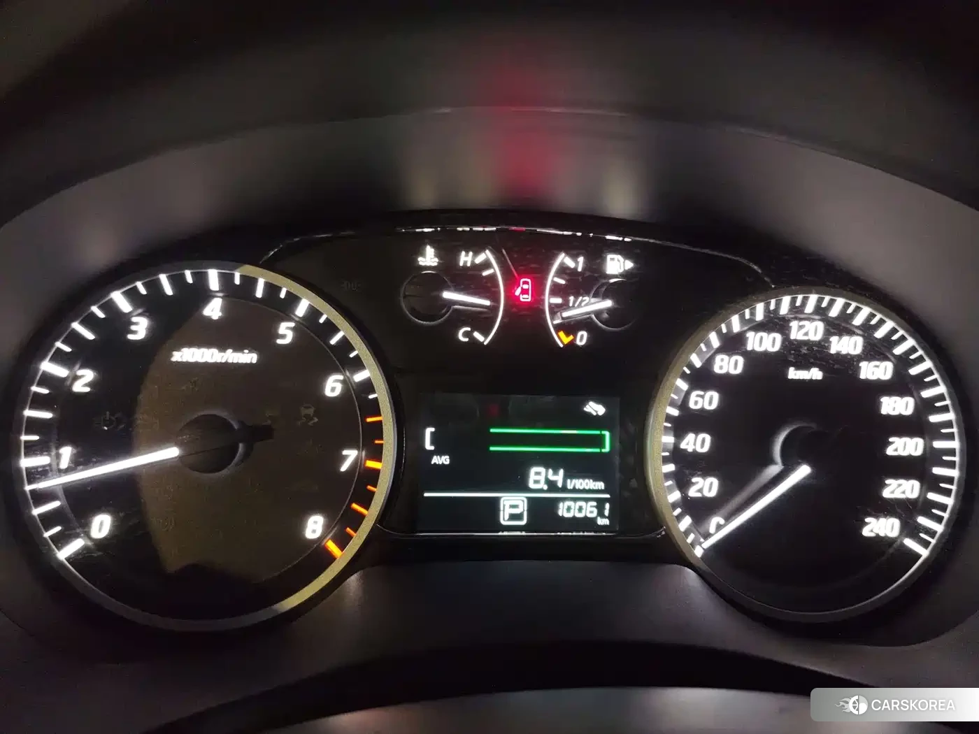Nissan Sylphy 2024 Белый из Китая, фото 3