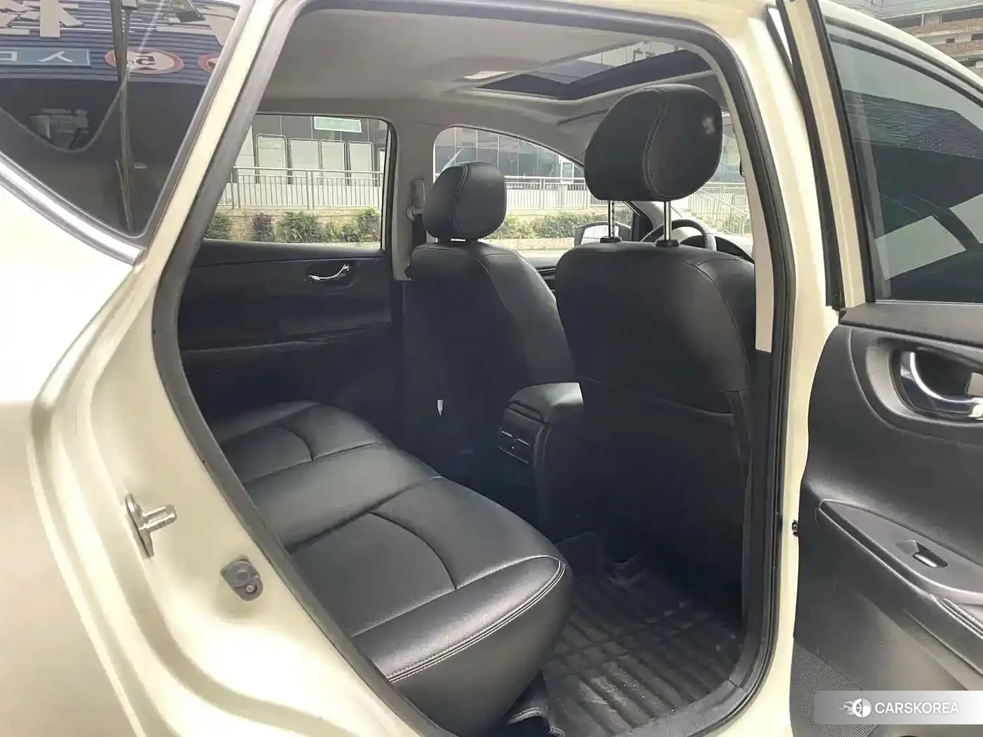 Nissan Tiida id 4548364 из Китая 12