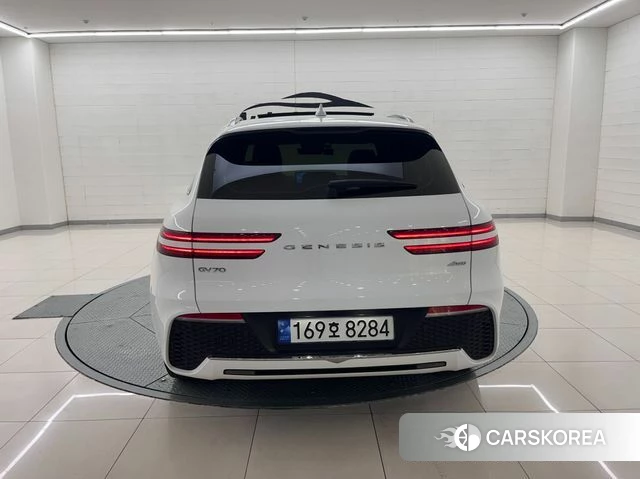 Genesis GV70 id 4298709 из Кореи 13