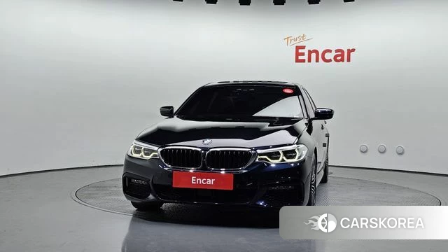 BMW 5 Series (G30) id 4430055 из Кореи 23