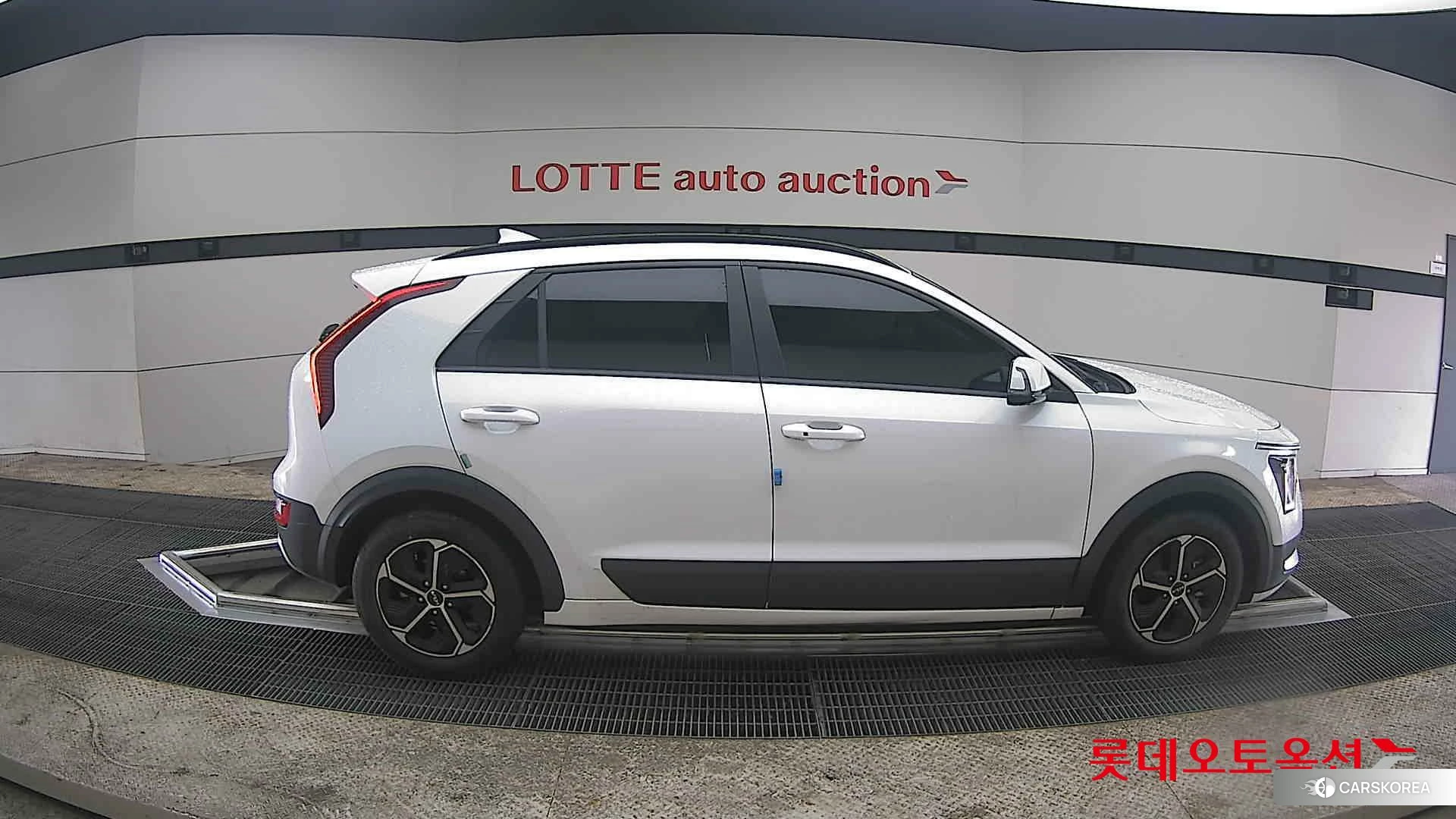 Kia Niro Hybrid id 3869427 из Кореи 23