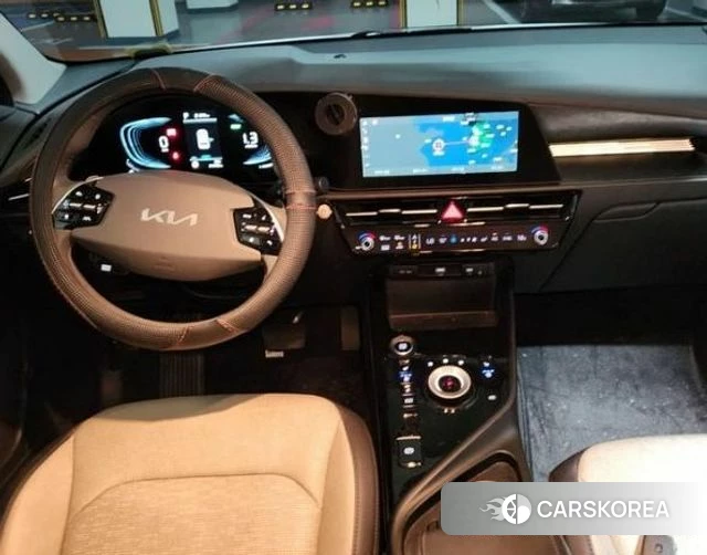 Kia Di Ol Nu Niro 2023 Белый из Кореи, фото 3