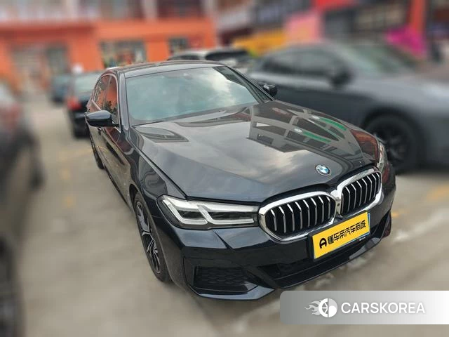 BMW 5 series 2023 Черный из Китая, фото 3