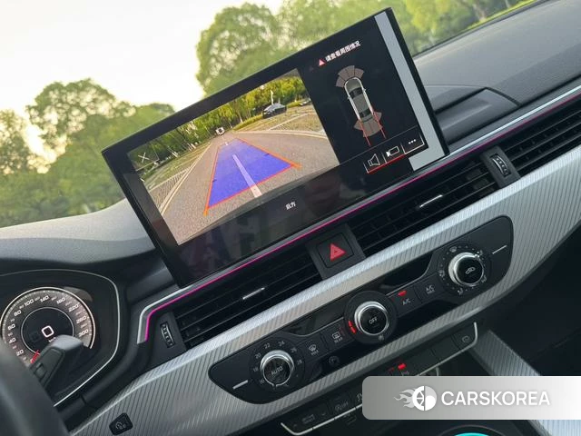 Audi A4L 2021 Темно-серый из Китая, фото 3