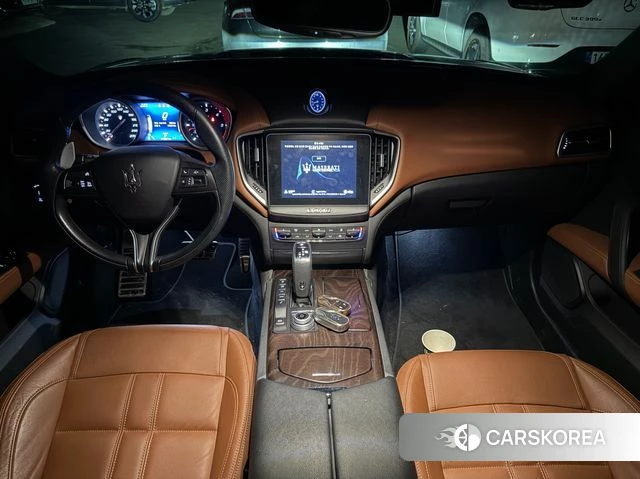 Maserati Ghibli id 3852696 из Кореи 9