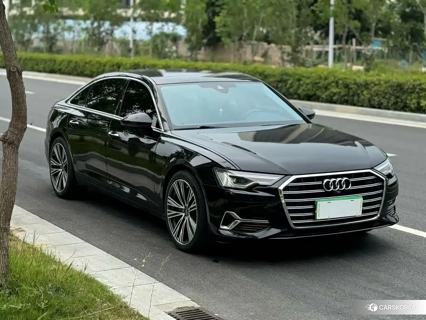 Audi A6L 2023 Черный из Китая, фото 3