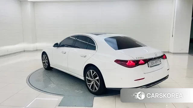 Mercedes-Benz E-Class W214 id 3057788 из Кореи 13