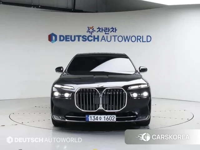 BMW 7 Series (G70) id 3026825 из Кореи 13