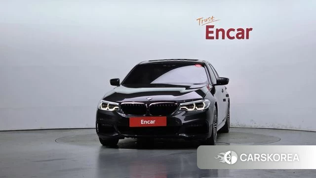 BMW 5 Series (G30) id 4667428 из Кореи 23