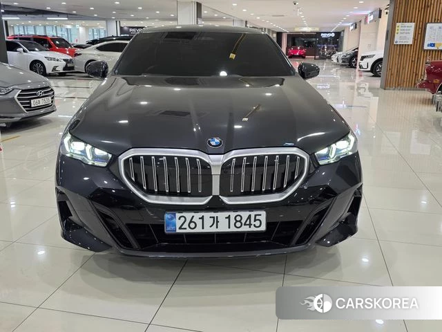 BMW 5 Series (G60) id 4301998 из Кореи 11