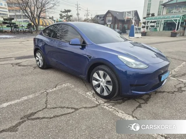 Tesla Model Y 2023 Синий из Кореи, фото 4