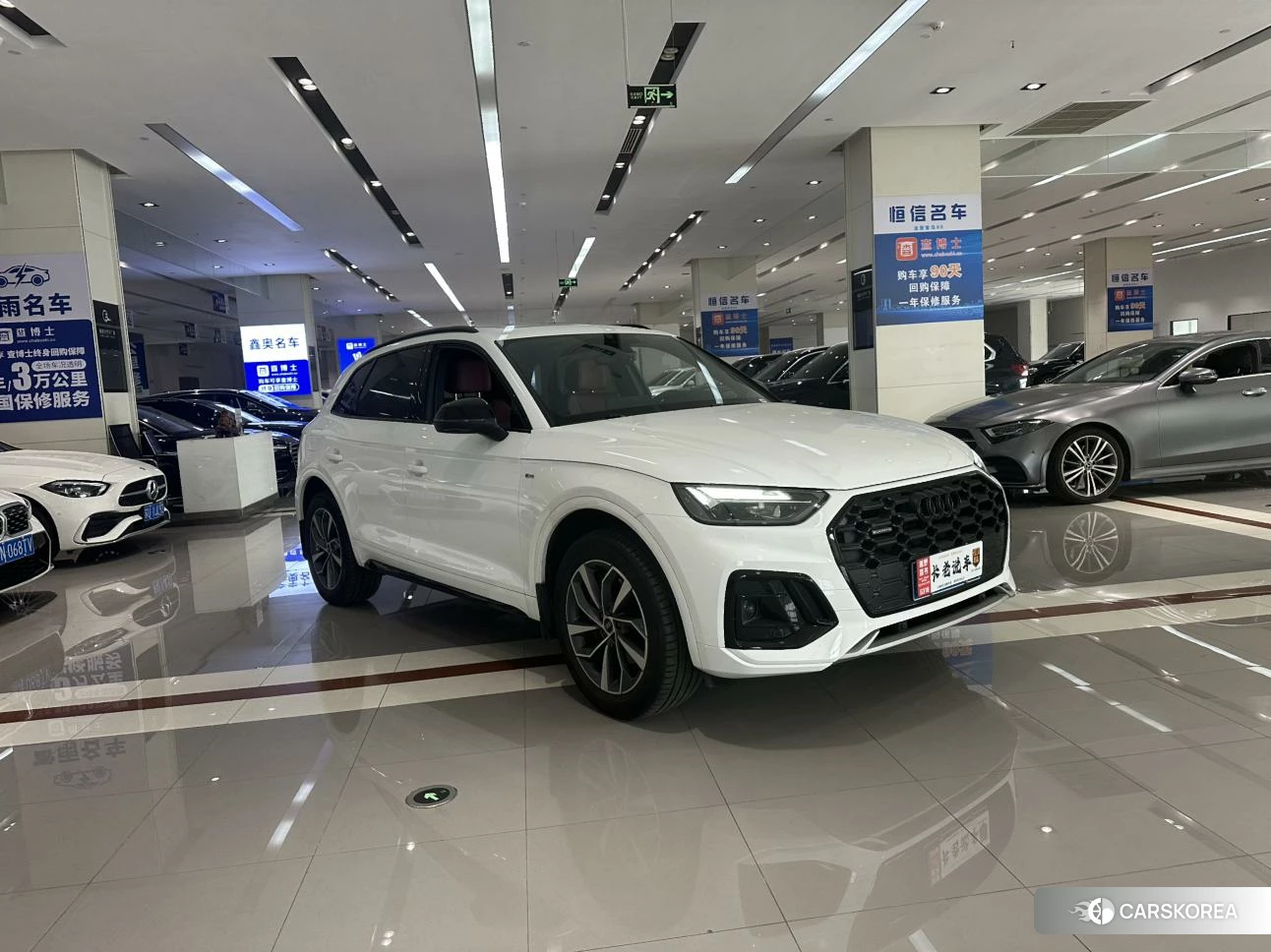 Audi Q5L id 4421057 из Китая 14