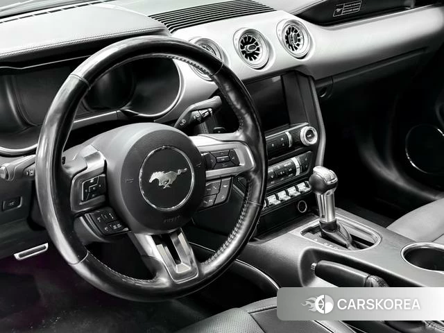 Ford Mustang 2021 Темно-серый из Китая, фото 3