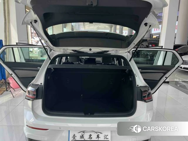 Volkswagen Golf id 4256187 из Китая 16