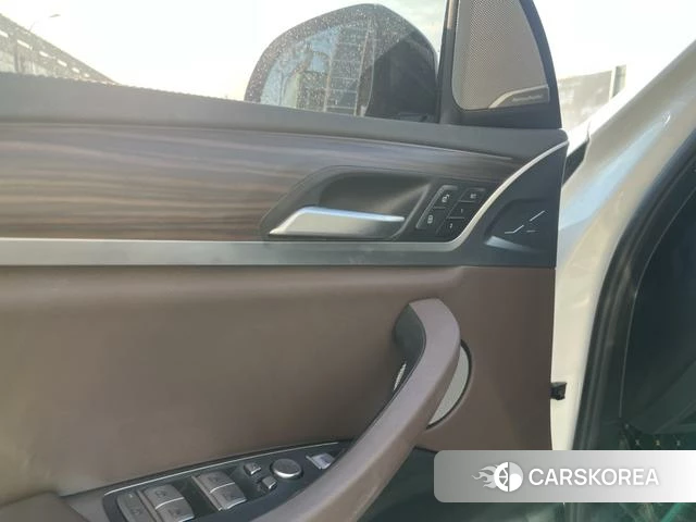 BMW X3 id 4256114 из Китая 9