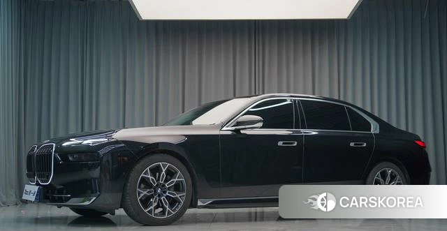 BMW 7 series 2025 Черный из Китая, фото 3