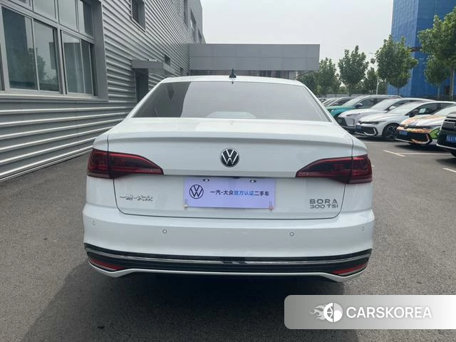 Volkswagen Bora 2025 Белый из Китая, фото 3