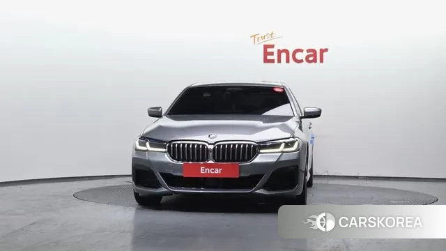 BMW 5 Series (G30) id 3634486 из Кореи 13