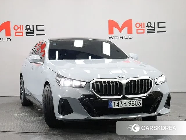 BMW 5 Series (G60) id 3670056 из Кореи 13