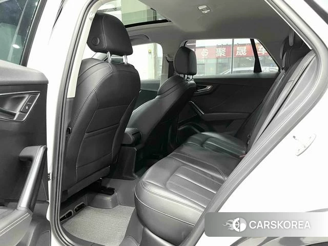 Audi Q2L id 4380530 из Китая 9