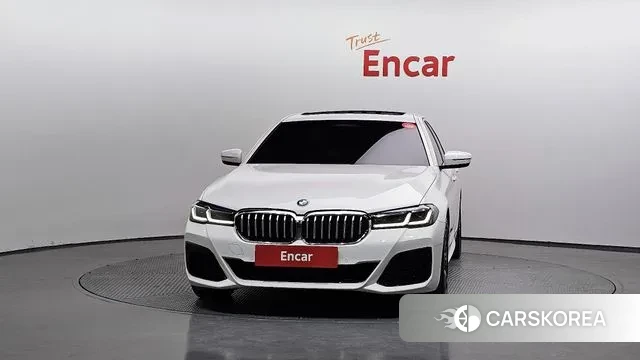 BMW 5 Series (G30) id 3341984 из Кореи 13