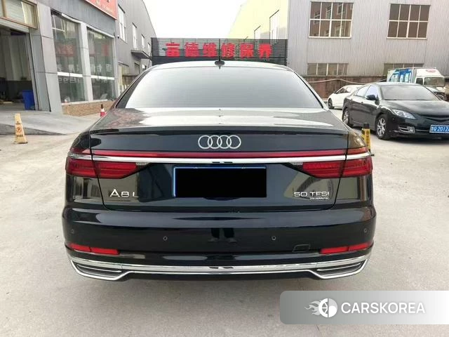 Audi A8 2022 Черный из Китая, фото 3
