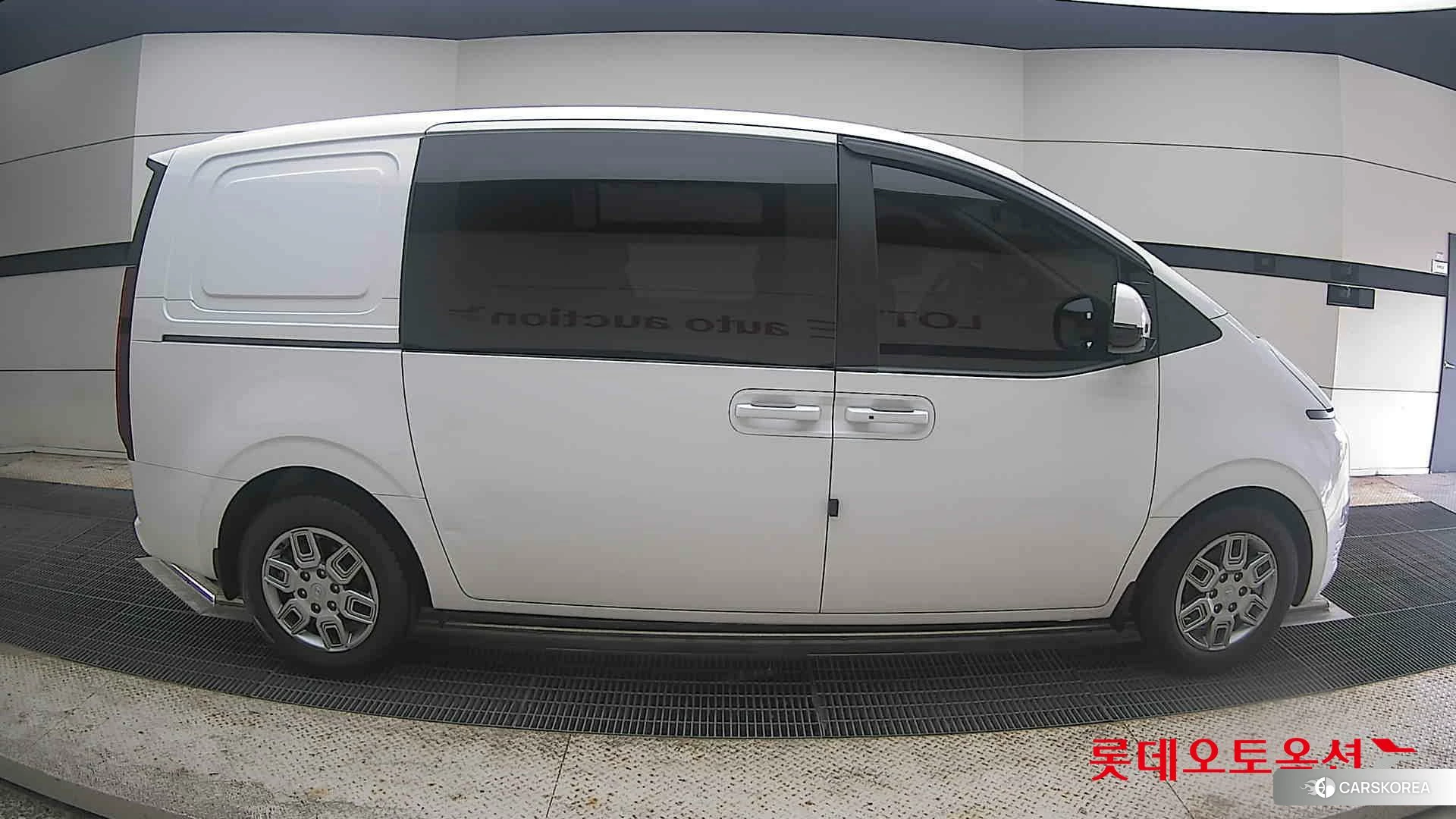 Hyundai Staria id 4498338 из Кореи 23