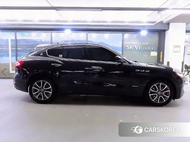 Maserati Levante id 3060421 из Кореи 13